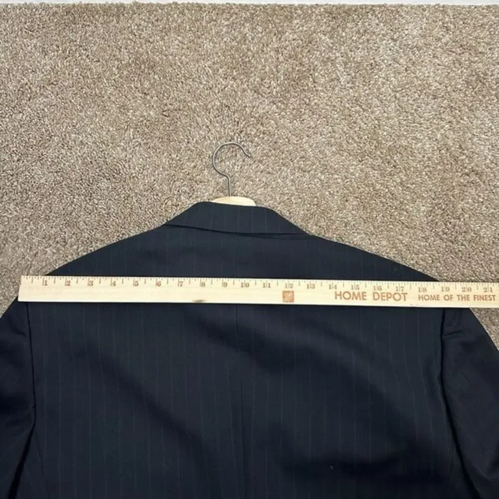 Brooks Brothers 1818 Brooksease Black Pin Stripe 2 Button Single Vent Wool Sz 42